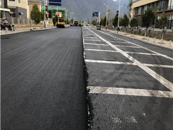 桐乡半刚性基层道路施工